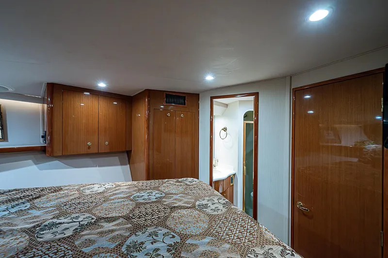 Ocean Paradise Yacht Photos Pics 