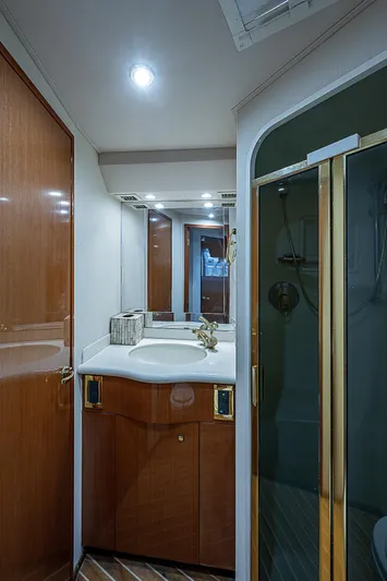 Ocean Paradise Yacht Photos Pics 