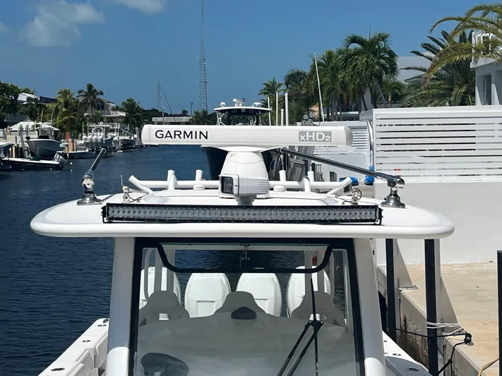  Yacht Photos Pics 2018 Blackwater 43 boat with Garmin xHD2 radar, docked in a sunny marina.