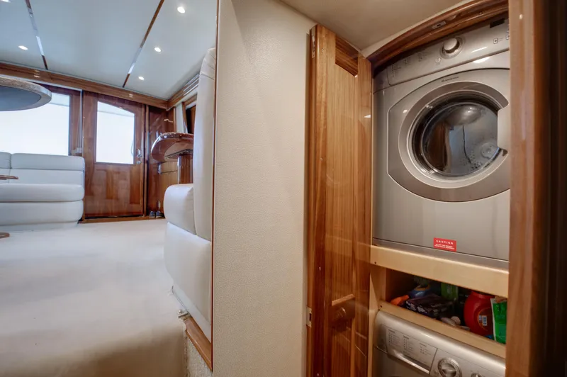 Full Circle Yacht Photos Pics Viking 48 FULL CIRCLE - Laundry Center