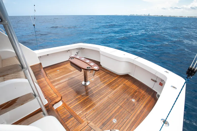 Full Circle Yacht Photos Pics Viking 48 FULL CIRCLE - Cockpit