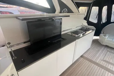 2011 Azimut Atlantis 48