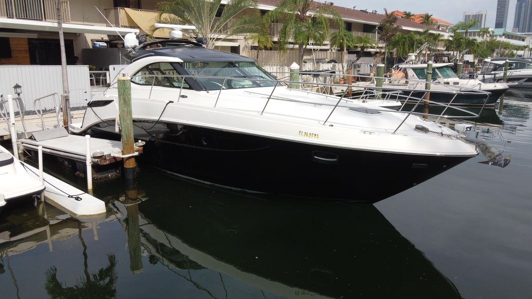 2013 Sea Ray 410 Sundancer