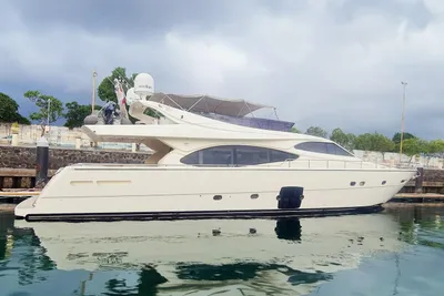Ferretti Yachts 780