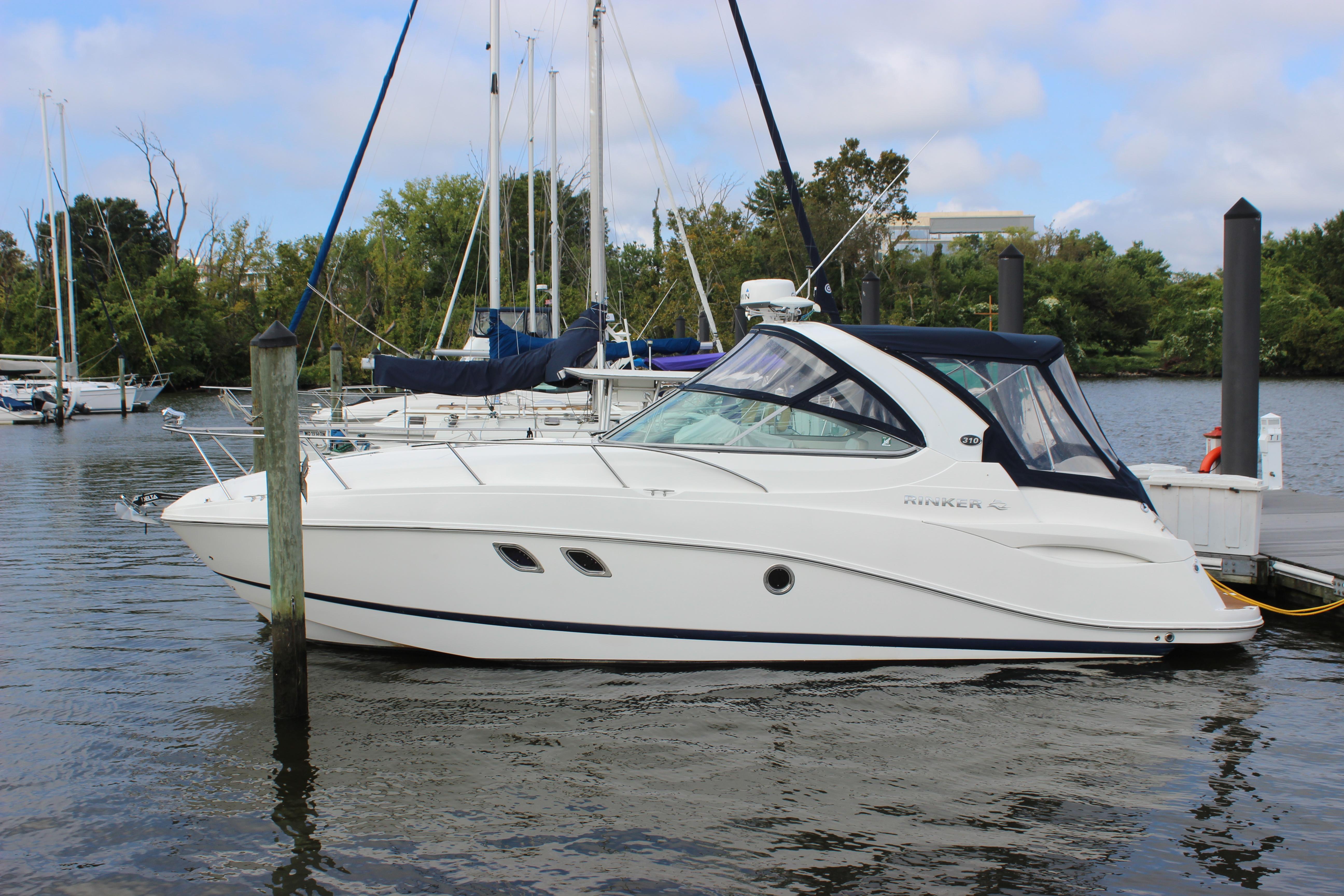 2011 Rinker 310 Express Cruiser Cruiser for sale - YachtWorld