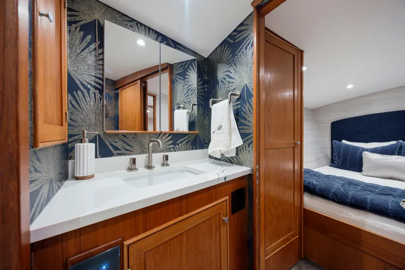 Double B Yacht Photos Pics 