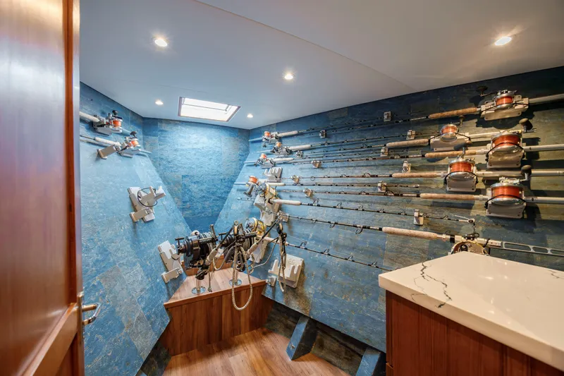 Double B Yacht Photos Pics 