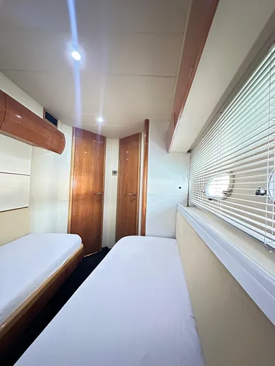  Yacht Photos Pics Princess Viking 65