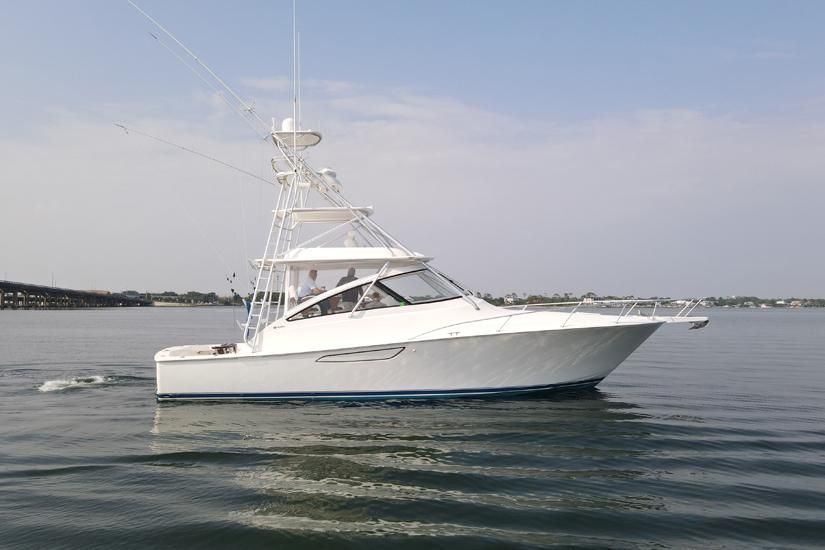 2014 Viking 42 Open