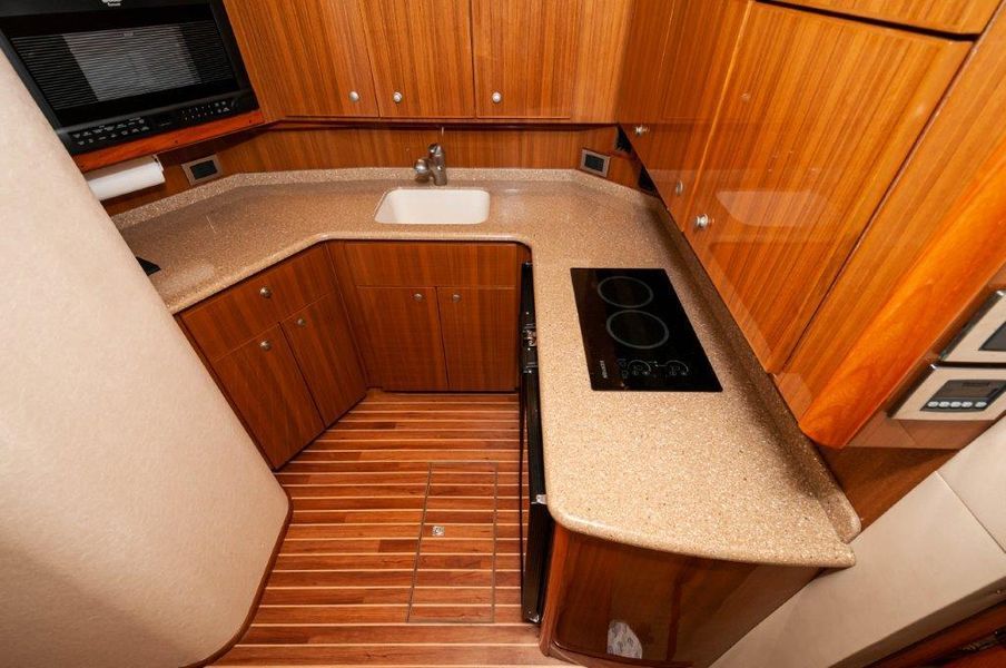 2014 Viking 42 Open