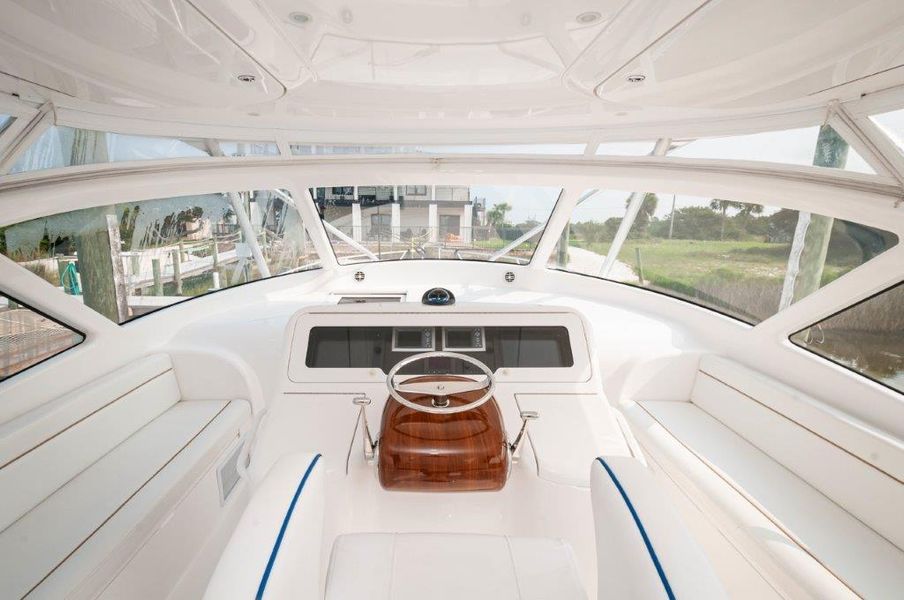 2014 Viking 42 Open