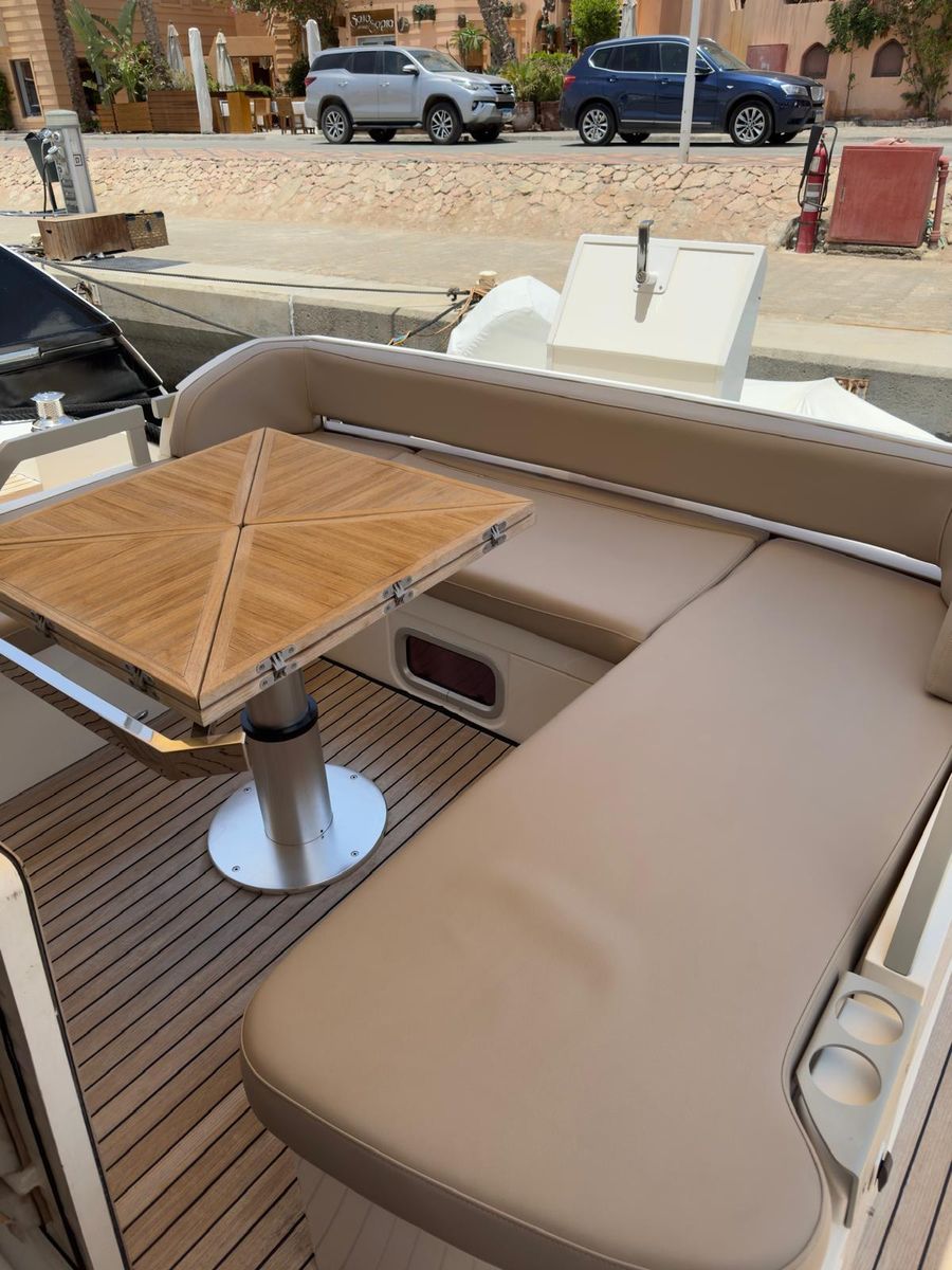 2010 Fairline 59 
