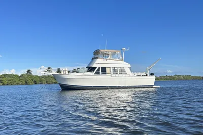 Mainship 430 Trawler