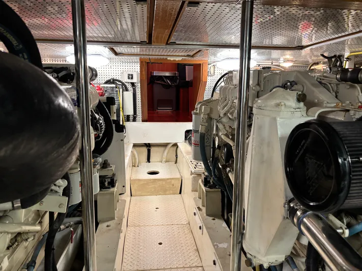 Adagio Yacht Photos Pics 