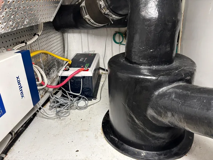 Adagio Yacht Photos Pics 