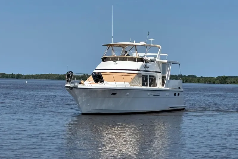 Adagio Yacht Photos Pics 