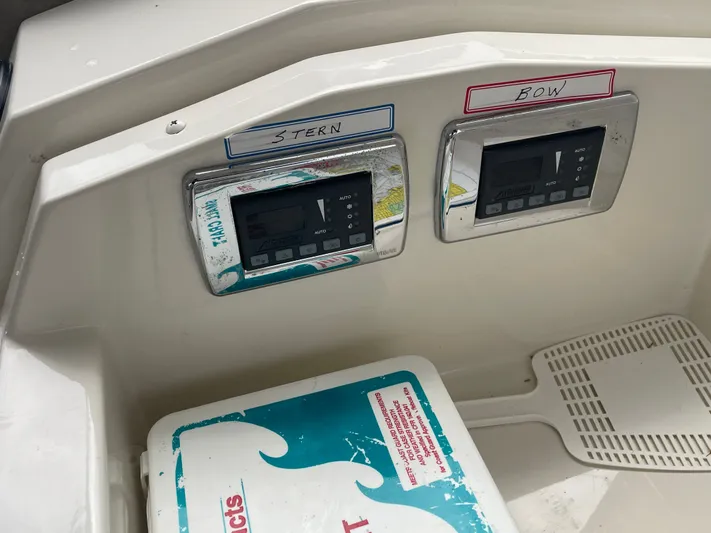 Play Craft Yacht Photos Pics Flybridge AC Controls