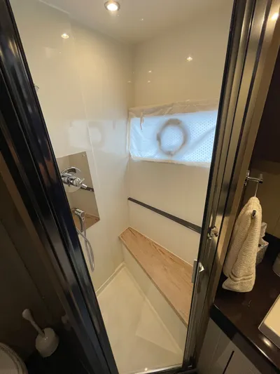 Play Craft Yacht Photos Pics Forward Shower