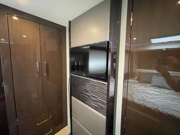 Play Craft Yacht Photos Pics VIP Stateroom Entertainment Center