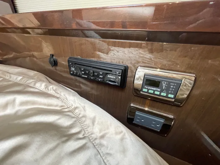 Play Craft Yacht Photos Pics VIP Stateroom AC