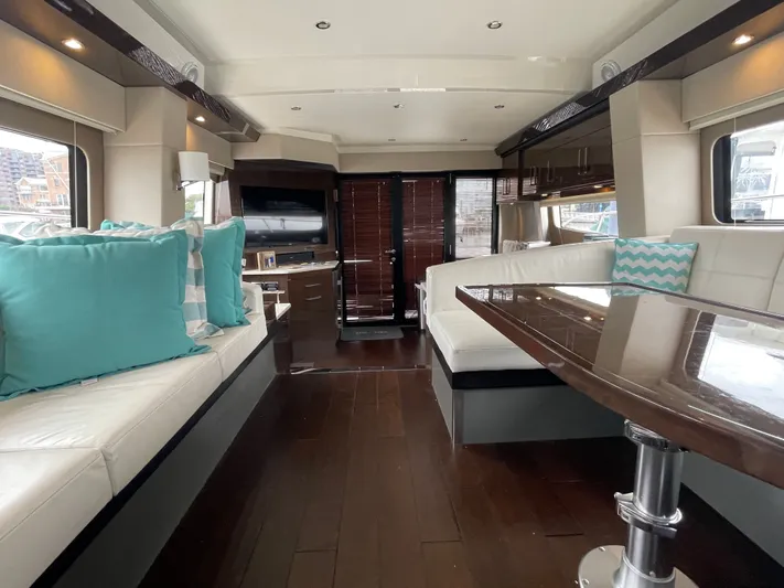 Play Craft Yacht Photos Pics Salon Looking Aft