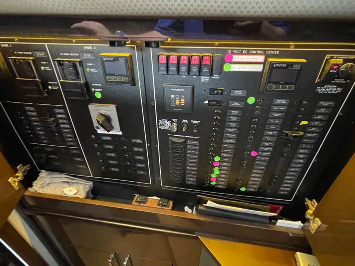 Play Craft Yacht Photos Pics Ships Electrical Panel