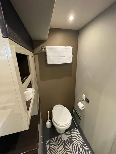 Play Craft Yacht Photos Pics Master Head