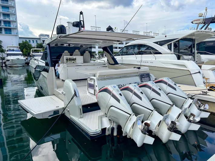  Yacht Photos Pics 