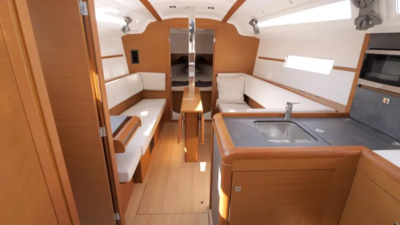 Grey Magic Yacht Photos Pics 