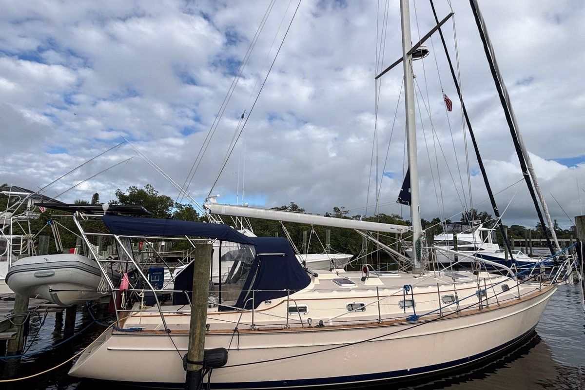 2006 Island Packet 45 