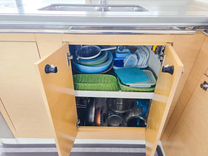 Breathing Room Yacht Photos Pics 