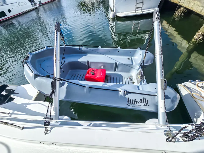 Breathing Room Yacht Photos Pics 