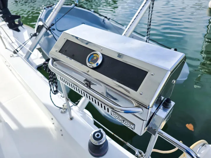 Breathing Room Yacht Photos Pics 