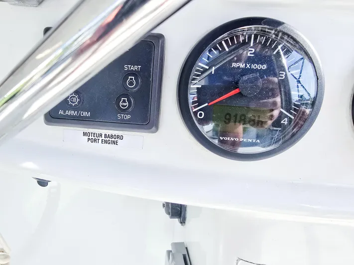 Breathing Room Yacht Photos Pics 