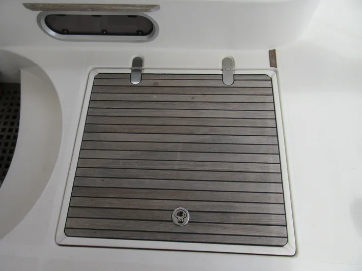 Tao Yacht Photos Pics 