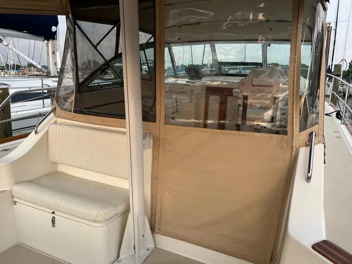 Songbird Yacht Photos Pics 