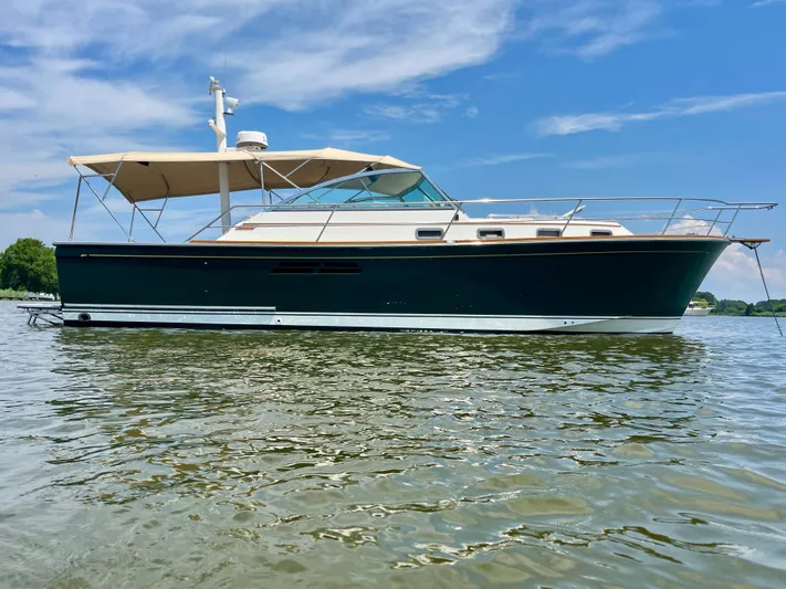 Songbird Yacht Photos Pics 