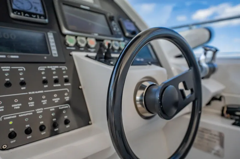 Justus Yacht Photos Pics 