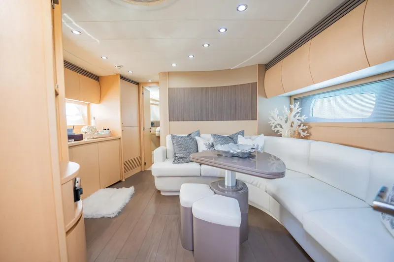 Justus Yacht Photos Pics 