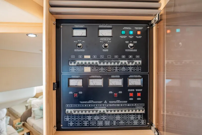 Justus Yacht Photos Pics 