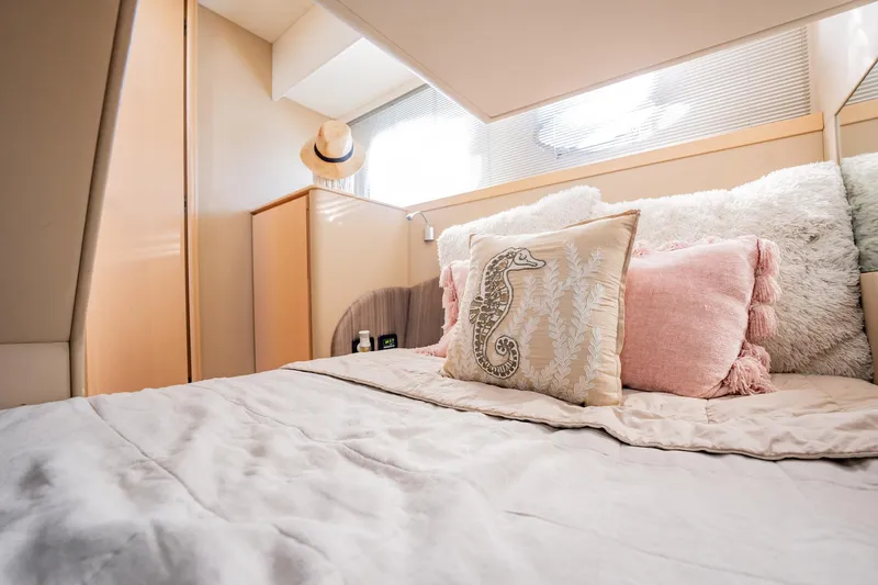 Justus Yacht Photos Pics 