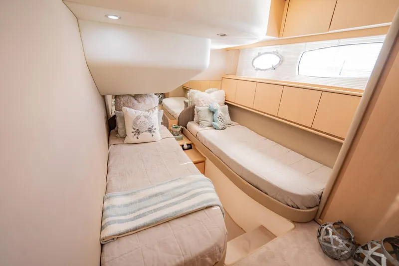 Justus Yacht Photos Pics 