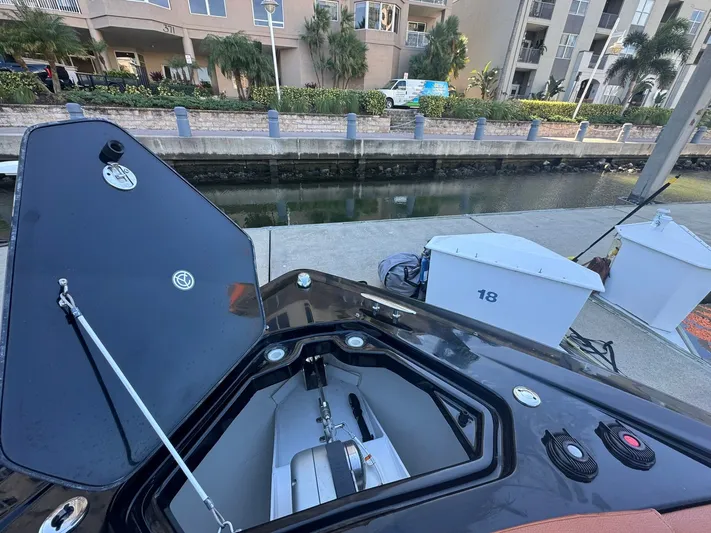  Yacht Photos Pics 2022 CRUISERS YACHTS 338 OB SOUTH BEACH EDITION - Image 35