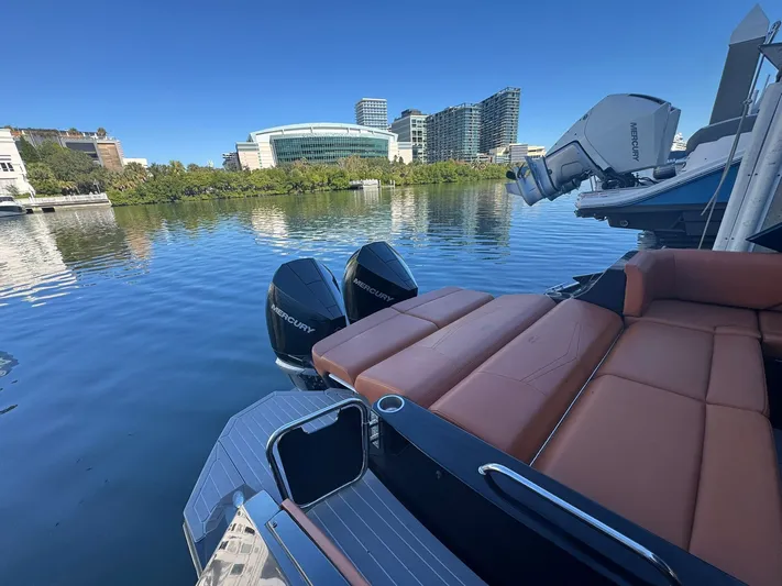  Yacht Photos Pics 2022 CRUISERS YACHTS 338 OB SOUTH BEACH EDITION - Image 48