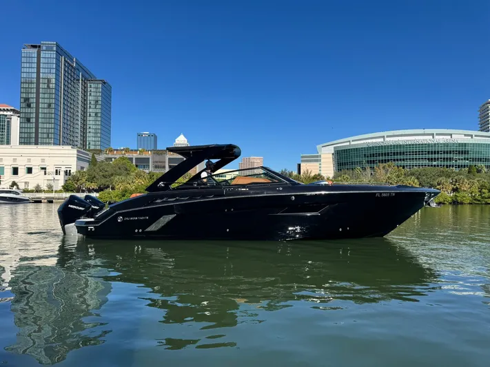  Yacht Photos Pics 2022 CRUISERS YACHTS 338 OB SOUTH BEACH EDITION - Image 11