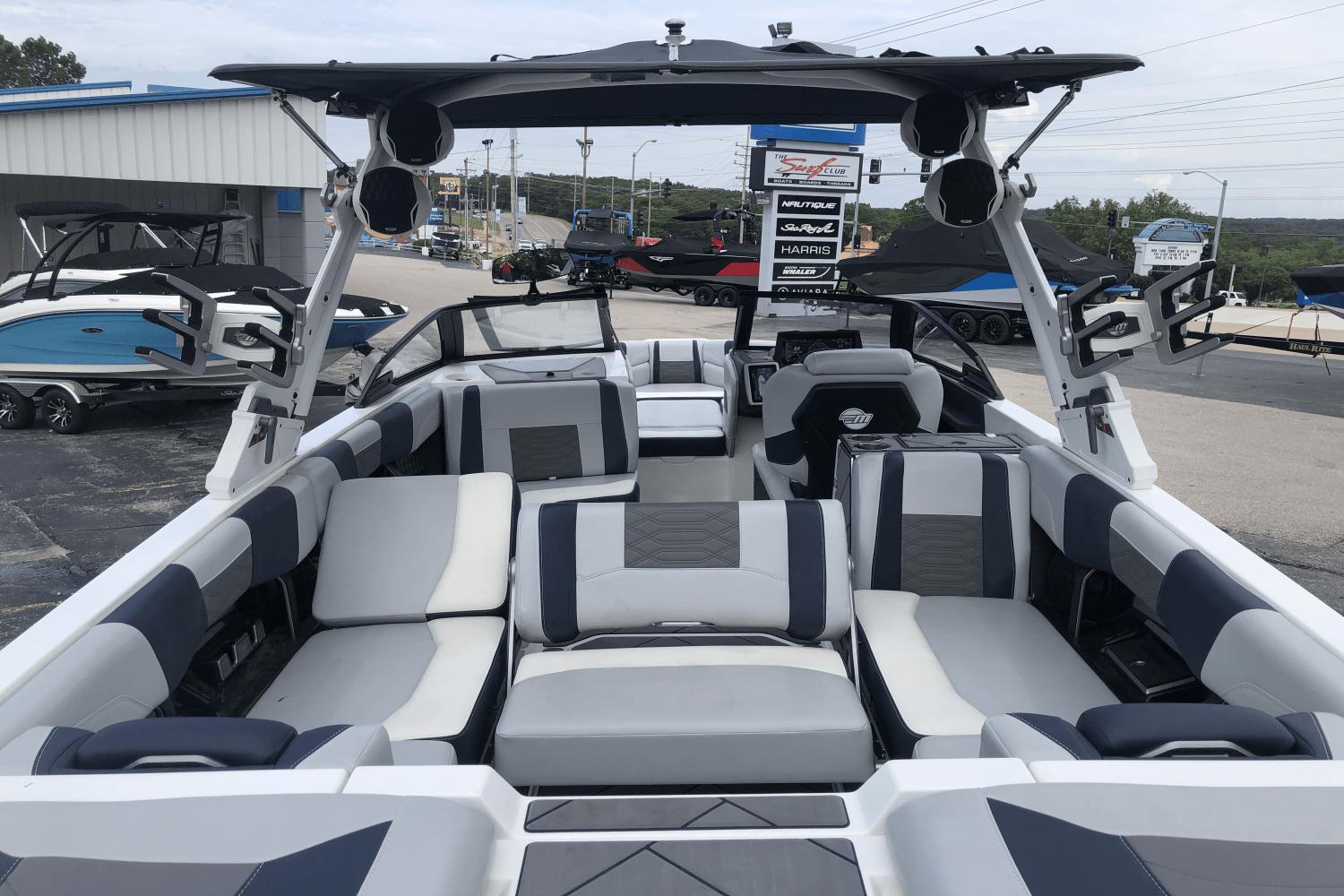 2022 Malibu 25 LSV Runabout for sale - YachtWorld