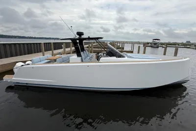 Pardo Yachts 38 Outboard