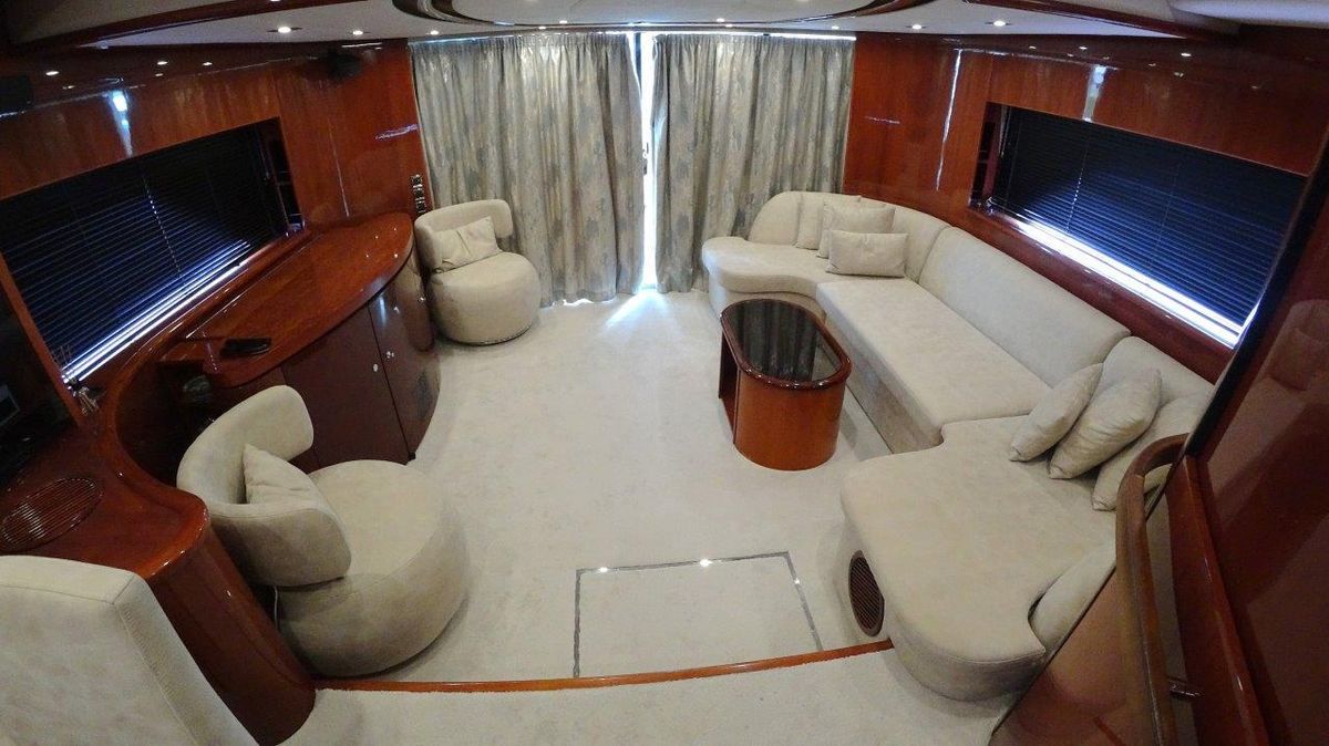 2004 Fairline 74 