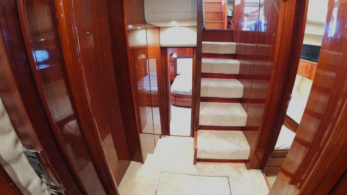 2004 Fairline 74 