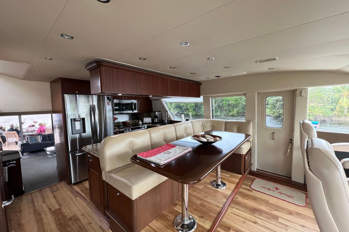 2006 Pacific Mariner 85 